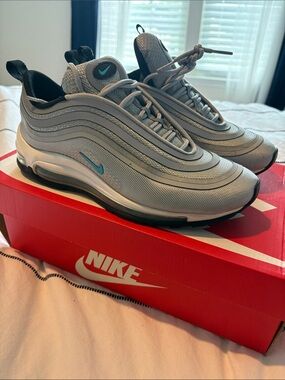 Nike Air Max 97
Size 8.5 
Woman’s 
Gently used
